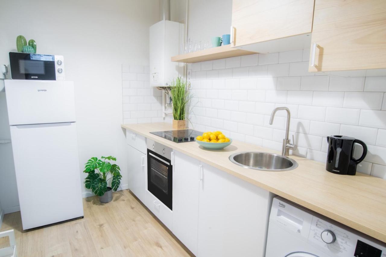 Apartment In Super Location M9 Budapest Bagian luar foto